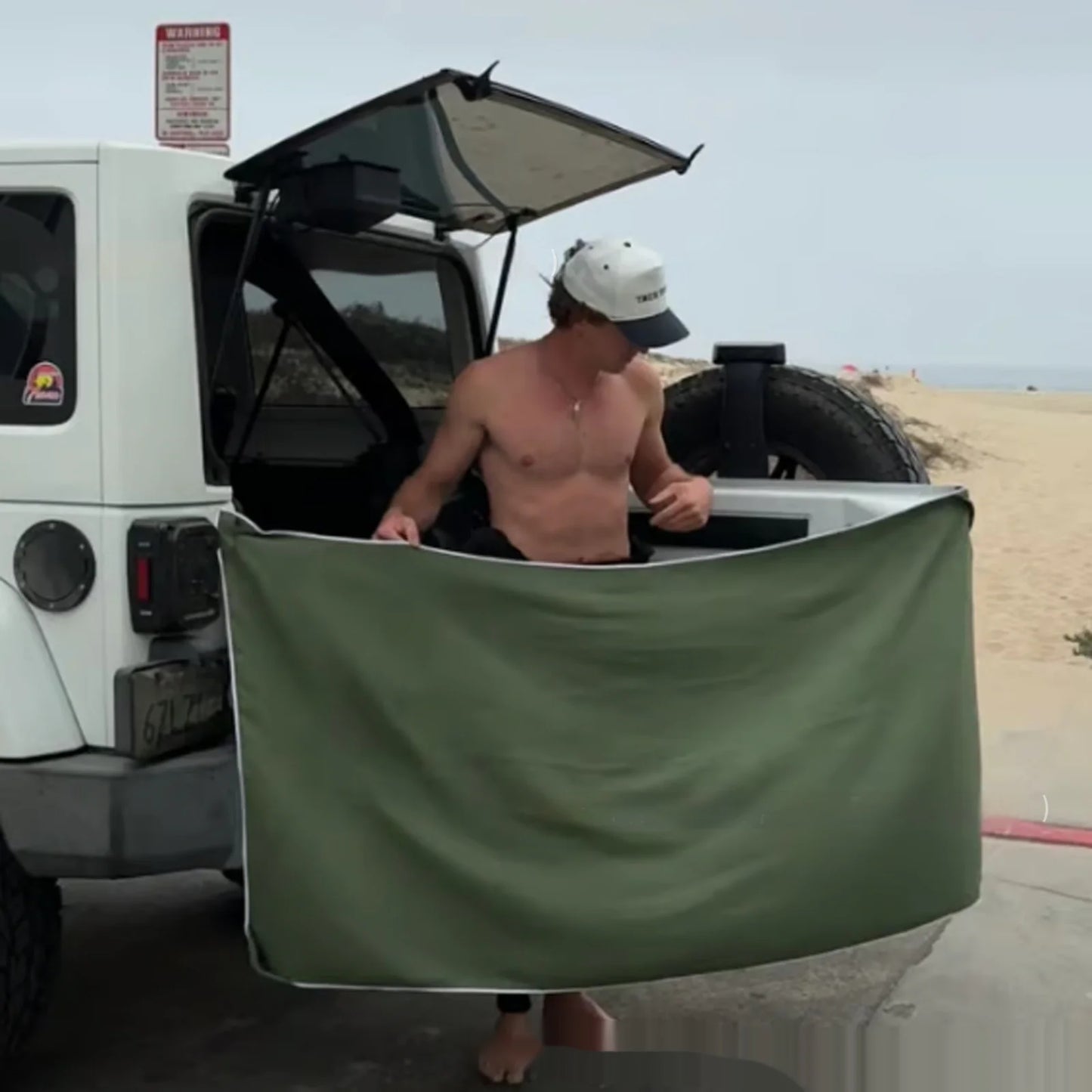 Magnetic Car Bath Towel